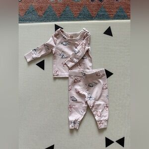 Cozy Cub|Baby girl matching set in Pink Butterfly print,long sleeve & leggings•